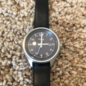 Fossil- Grey Stainless Steel Women’s Watch with Black Leather Band